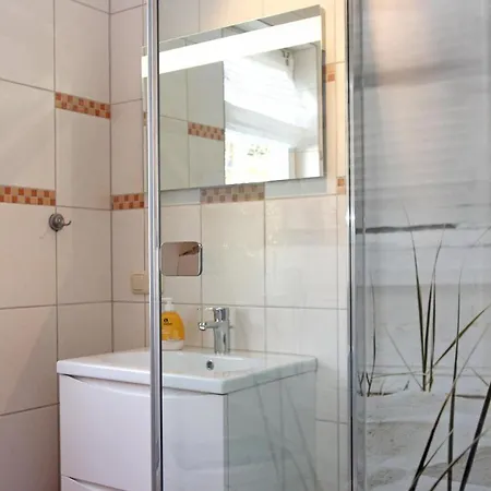 Achtern-stems 1 Holiday home Prerow
